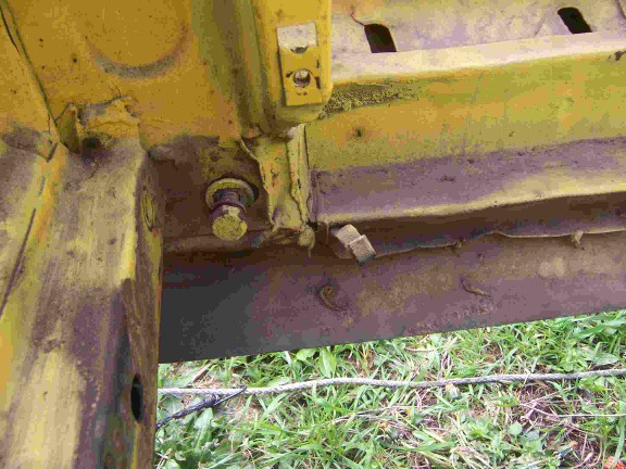 LH Lower Rad support small (576 x 432).jpg