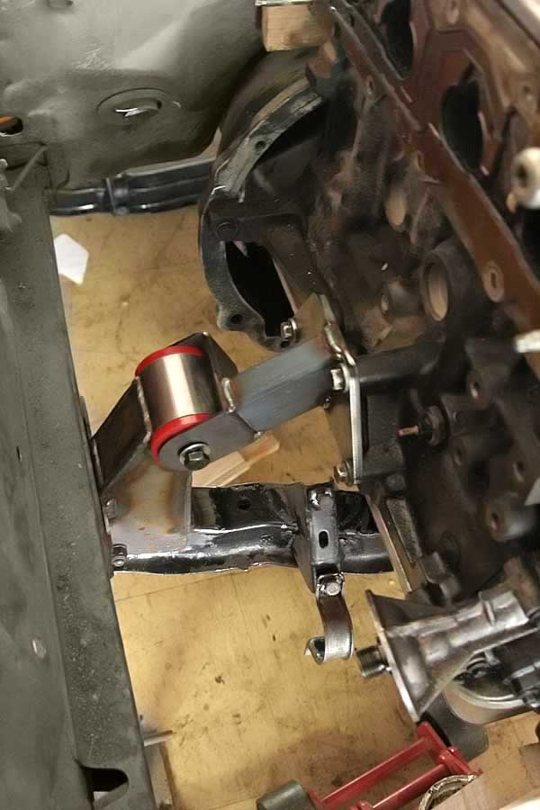 RHS mount fitted.jpg